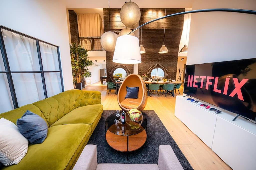 5br+2bath Old Town Industrial Penthouse, A/c * Praga